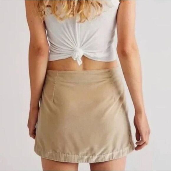 Free People Annalise Velvet Mini Skirt in Morning Oat Size 6 - Picture 2 of 7